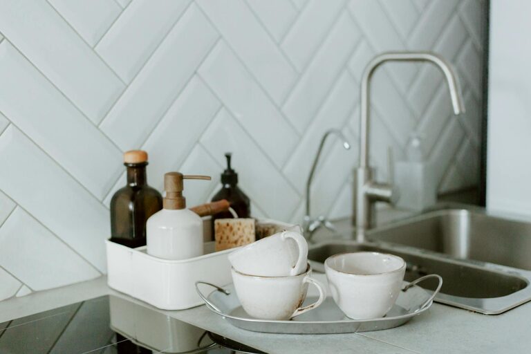 How to Make Your Kitchen Counters Clutter-Free for a Tidy Space